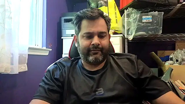 Snapshot of Sakhtlaundaz chatting on 05-29-26, 07:53 Sakhtlaundaz online show from 05-29-26, 07:53