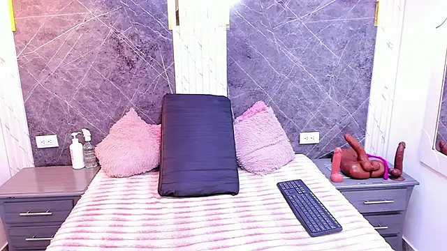 AndreaFletcher online show from 12-14-25, 12:11