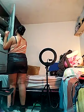 lolo890 online show from 02-05-26, 11:22