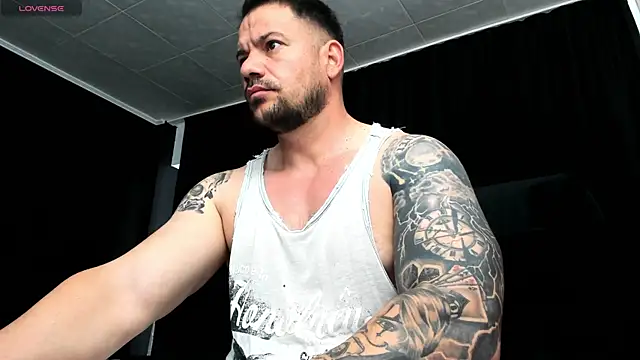 musclemonster31 online show from 10-21-25, 12:04