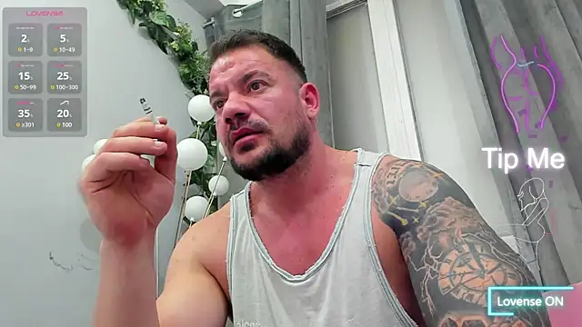 musclemonster31 online show from 03-09-25, 10:52