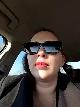 Snapshot of LEAsquirt91 chatting on 03-04-25, 02:32 LEAsquirt91 online show from 03-04-25, 02:32