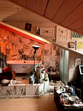 Snapshot of ETHAN_MOORE chatting on 10-29-25, 11:42 ETHAN MOORE online show from 10-29-25, 11:42