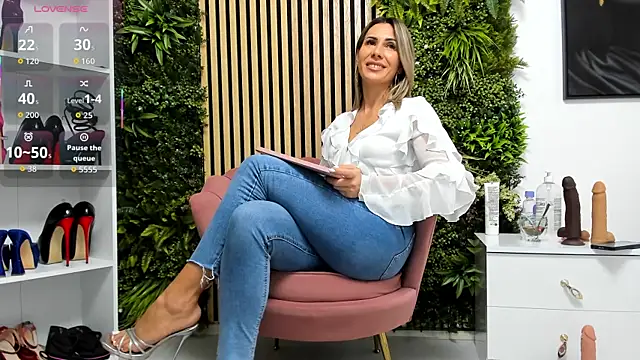 sweetcherry30 online show from 10-25-25, 05:39