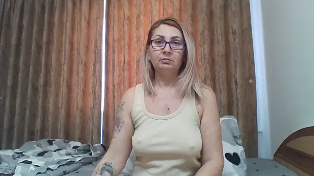 PussyEvely online show from 03-04-25, 09:29