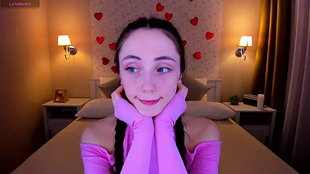 Lexi Split online show from 02-15-25, 08:33