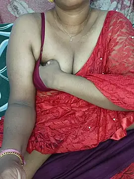 Snapshot of Malluivaniya chatting on 10-25-25, 08:09 Malluivaniya online show from 10-25-25, 08:09