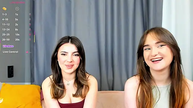Snapshot of AnnaTeona chatting on 02-19-25, 06:22 AnnaTeona online show from 02-19-25, 06:22