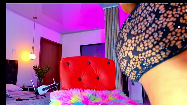SQUIRT4UMEGAN online show from 06-19-26, 12:05