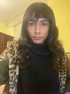 calliemaggotbone online show from 12-16-25, 12:20