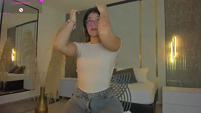 riley sierra online show from 01-10-26, 12:44