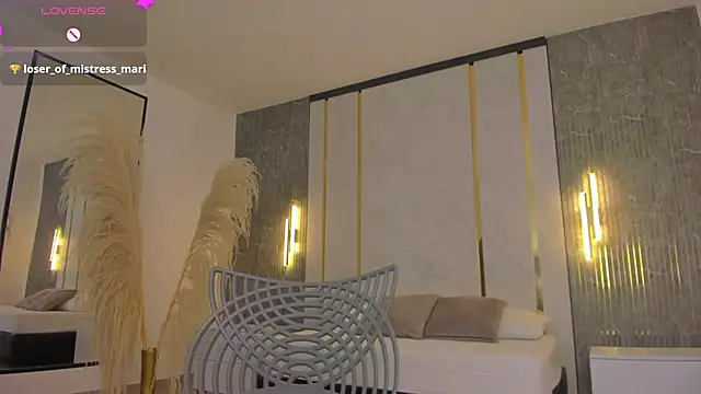 riley sierra online show from 11-04-25, 12:53