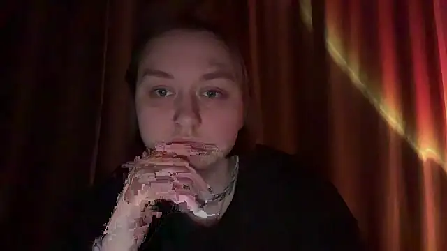 Snapshot of Isabel-Bailey chatting on 05-08-26, 10:13 Isabel-Bailey online show from 05-08-26, 10:13