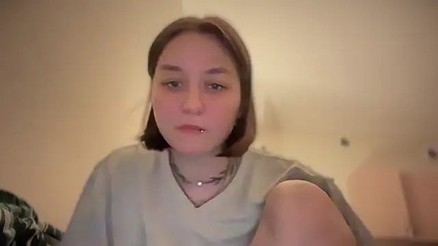Snapshot of Isabel-Bailey chatting on 02-25-25, 10:09 Isabel-Bailey online show from 02-25-25, 10:09