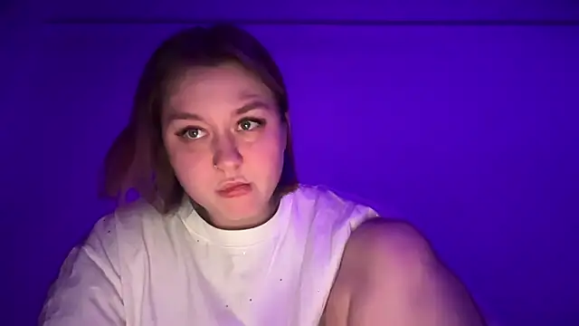 Isabel-Bailey online show from 10-30-25, 09:01