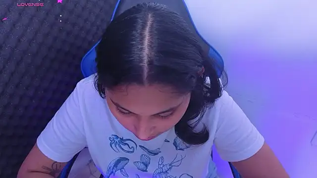 Cuteprincess21 online show from 02-18-26, 01:47