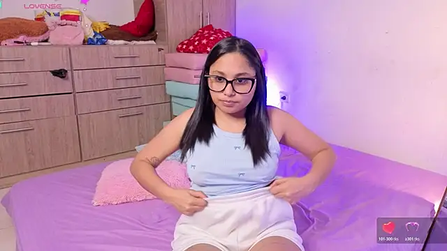 Cuteprincess21 online show from 06-30-26, 11:27