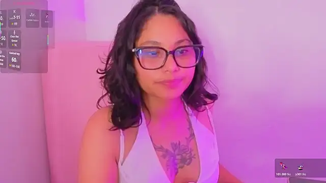 Cuteprincess21 online show from 10-23-25, 01:04