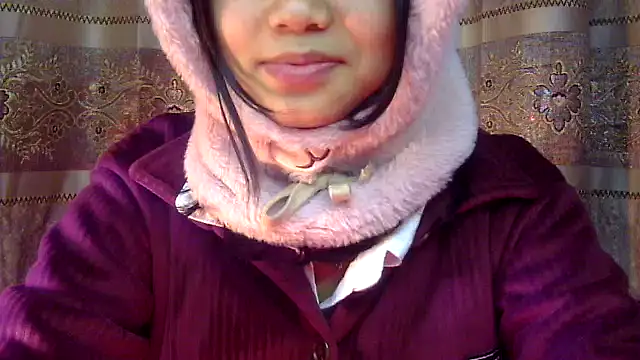 Snapshot of cute_sapna chatting on 12-17-25, 08:25 cute sapna online show from 12-17-25, 08:25