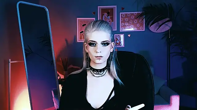 Snapshot of Noah_ElmerX chatting on 10-15-25, 03:20 Noah ElmerX online show from 10-15-25, 03:20