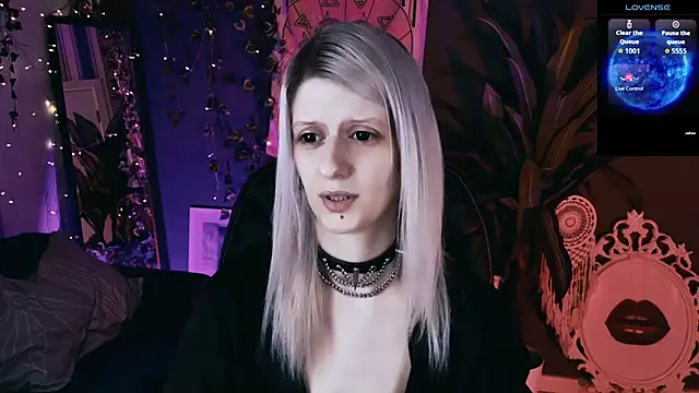 Snapshot of Noah_ElmerX chatting on 04-15-26, 03:38 Noah ElmerX online show from 04-15-26, 03:38