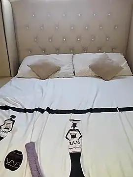 Snapshot of makaviwe chatting on 02-20-25, 12:15 makaviwe online show from 02-20-25, 12:15