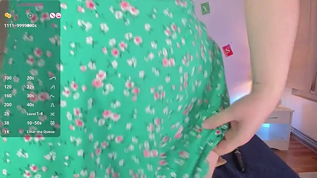 CutieGinger online show from 01-12-25, 08:14