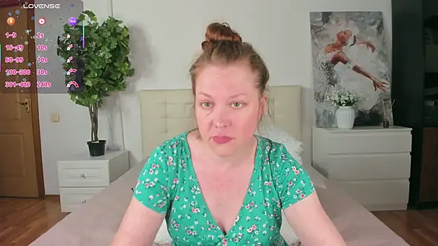 Snapshot of CutieGinger chatting on 05-16-26, 01:26 CutieGinger online show from 05-16-26, 01:26