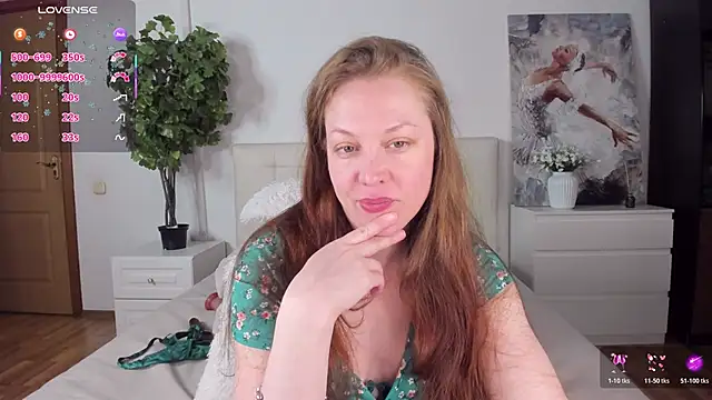 Snapshot of CutieGinger chatting on 06-01-26, 02:01 CutieGinger online show from 06-01-26, 02:01
