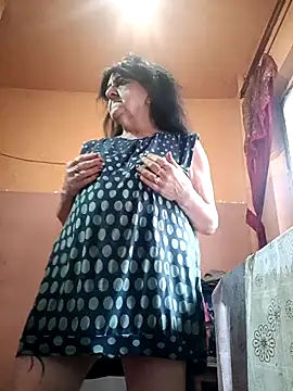 Lovely Lori online show from 10-17-25, 05:33