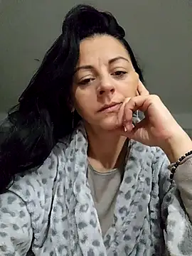 bruneta sexy23 online show from 01-07-26, 04:50