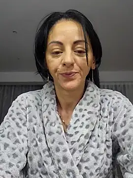 bruneta sexy23 online show from 12-22-25, 04:56