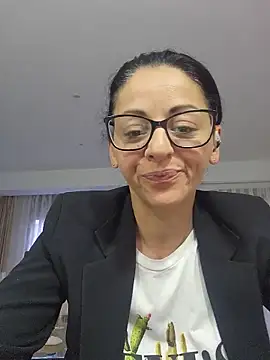 Snapshot of bruneta_sexy23 chatting on 05-17-26, 07:03 bruneta sexy23 online show from 05-17-26, 07:03