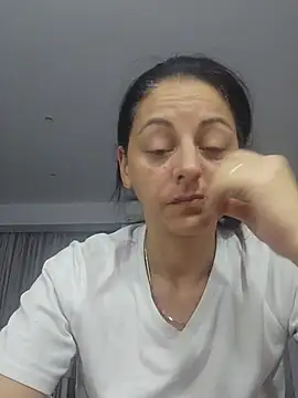 Snapshot of bruneta_sexy23 chatting on 05-24-26, 08:31 bruneta sexy23 online show from 05-24-26, 08:31