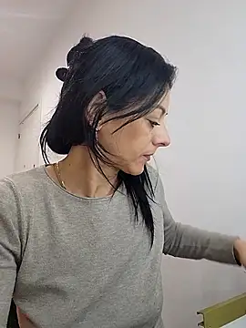 bruneta sexy23 online show from 01-18-26, 05:22