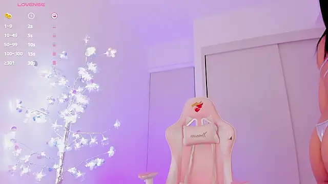 mia yourmommy online show from 03-06-26, 11:44