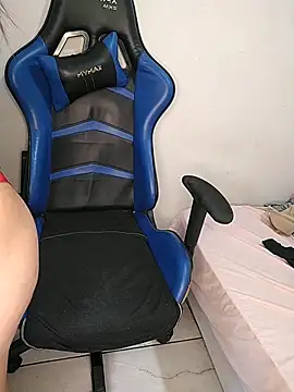 Rafaelayamazaki online show from 02-28-26, 12:05