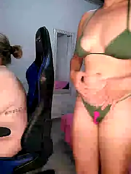 Snapshot of Rafaelayamazaki chatting on 01-12-25, 12:49 Rafaelayamazaki online show from 01-12-25, 12:49