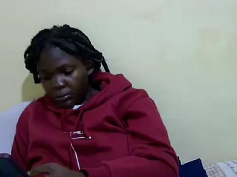 Snapshot of cute_roxie chatting on 12-10-24, 05:22 cute roxie online show from 12-10-24, 05:22