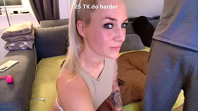 Sexy-Milla online show from 03-14-25, 07:01