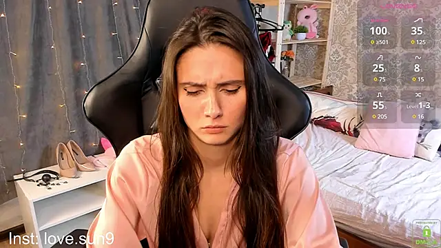 Snapshot of Michel_Momsen chatting on 02-23-25, 06:23 Michel Momsen online show from 02-23-25, 06:23