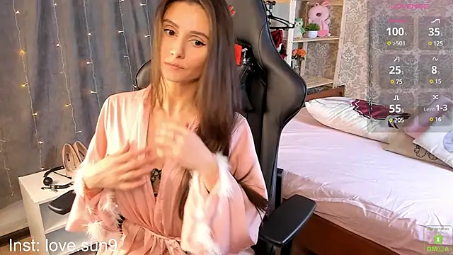 Snapshot of Michel_Momsen chatting on 02-24-25, 12:05 Michel Momsen online show from 02-24-25, 12:05