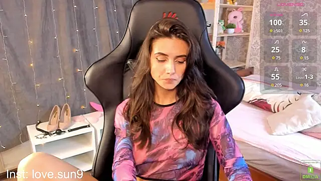 Snapshot of Michel_Momsen chatting on 03-10-25, 12:06 Michel Momsen online show from 03-10-25, 12:06