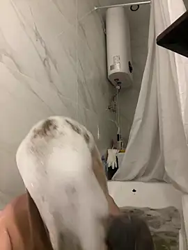 Sophie meow online show from 01-14-25, 03:57