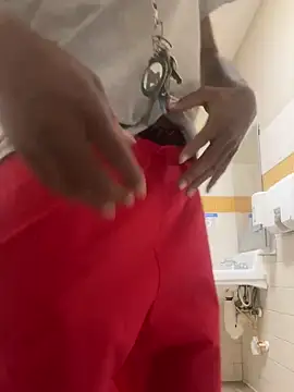 Snapshot of ITSONLYKENNY chatting on 02-13-25, 06:26 ITSONLYKENNY online show from 02-13-25, 06:26