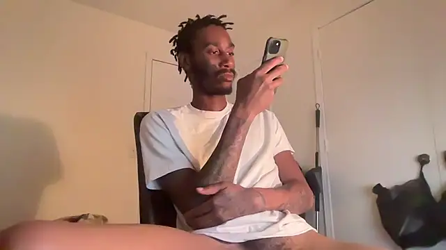 Snapshot of ITSONLYKENNY chatting on 10-07-25, 05:52 ITSONLYKENNY online show from 10-07-25, 05:52