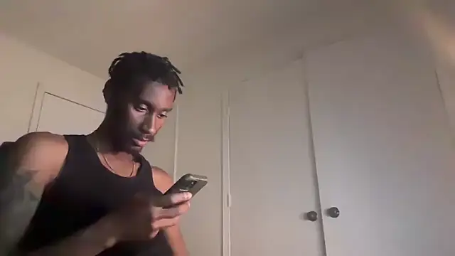 Snapshot of ITSONLYKENNY chatting on 09-28-25, 10:00 ITSONLYKENNY online show from 09-28-25, 10:00