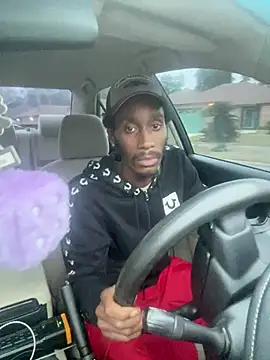 Snapshot of ITSONLYKENNY chatting on 02-14-25, 11:09 ITSONLYKENNY online show from 02-14-25, 11:09