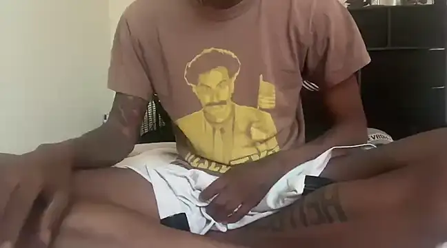 Snapshot of ITSONLYKENNY chatting on 02-17-25, 09:32 ITSONLYKENNY online show from 02-17-25, 09:32