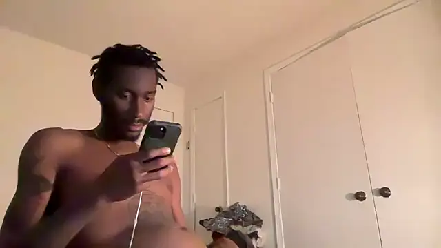 Snapshot of ITSONLYKENNY chatting on 10-02-25, 06:17 ITSONLYKENNY online show from 10-02-25, 06:17